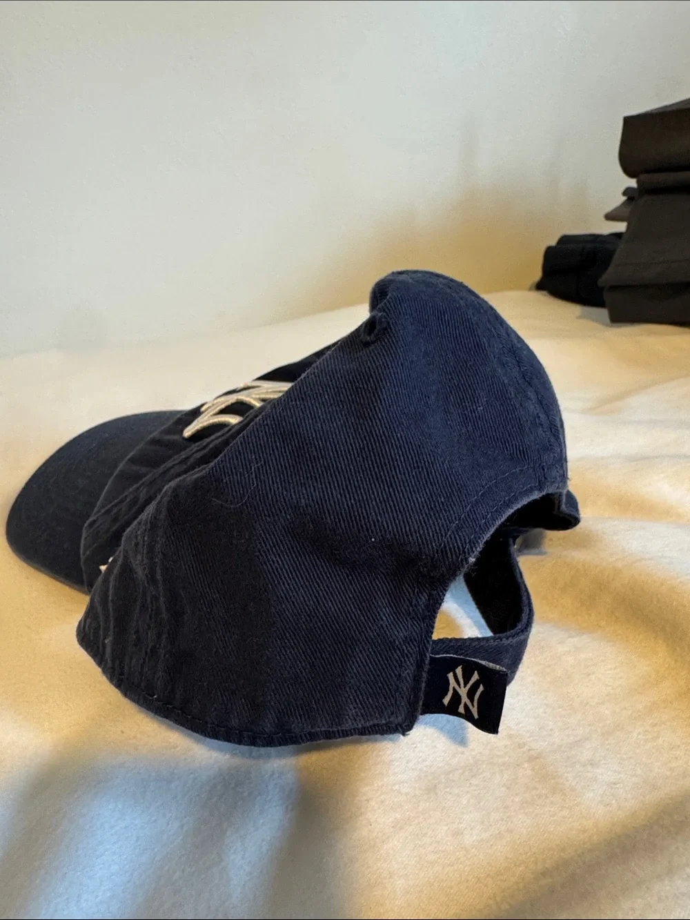 '47 Kids Navy New York Yankees Logo Cap